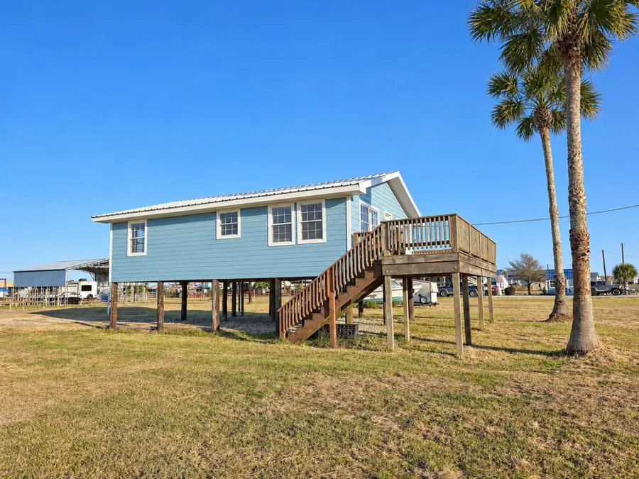 405 Blue Water Boulevard, Sargent, TX 77414 - #2