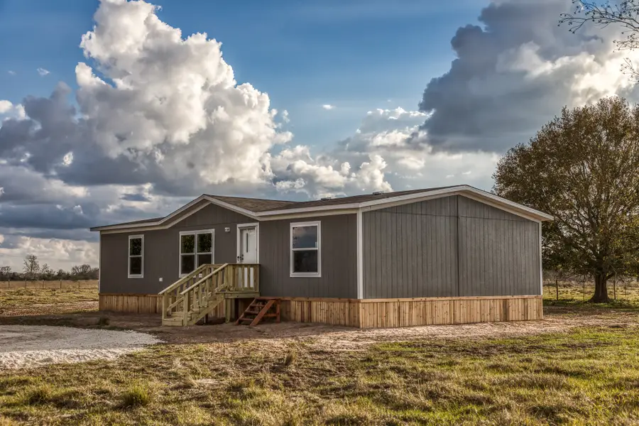 1001 Schmidt Road, Waller, TX 77484 - Image #2
