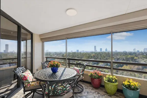 101 Westcott Street #1202, Houston, TX 77007