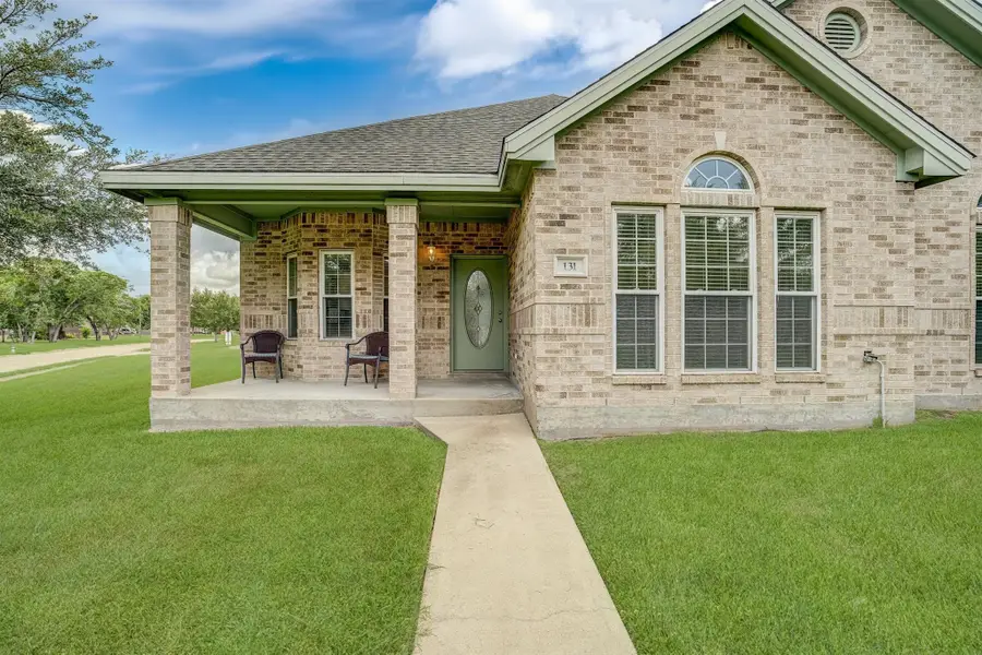 131 Silverbell Circle, Lake Jackson, TX 77566 - #2