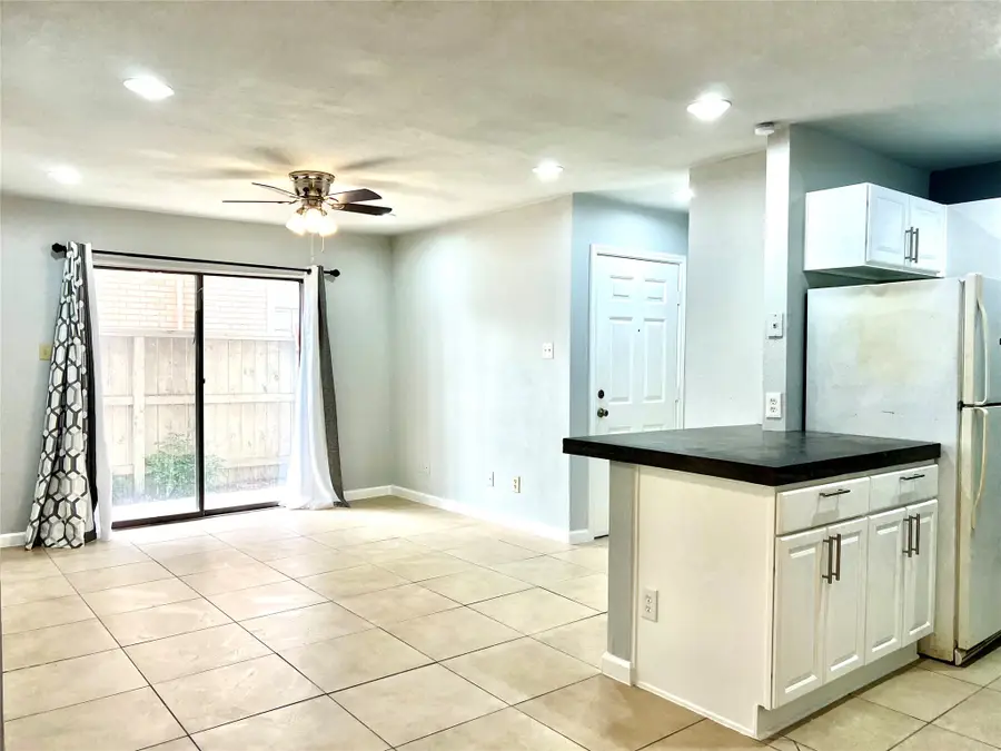 2750 Holly Hall Street #605, Houston, TX 77054 - #3