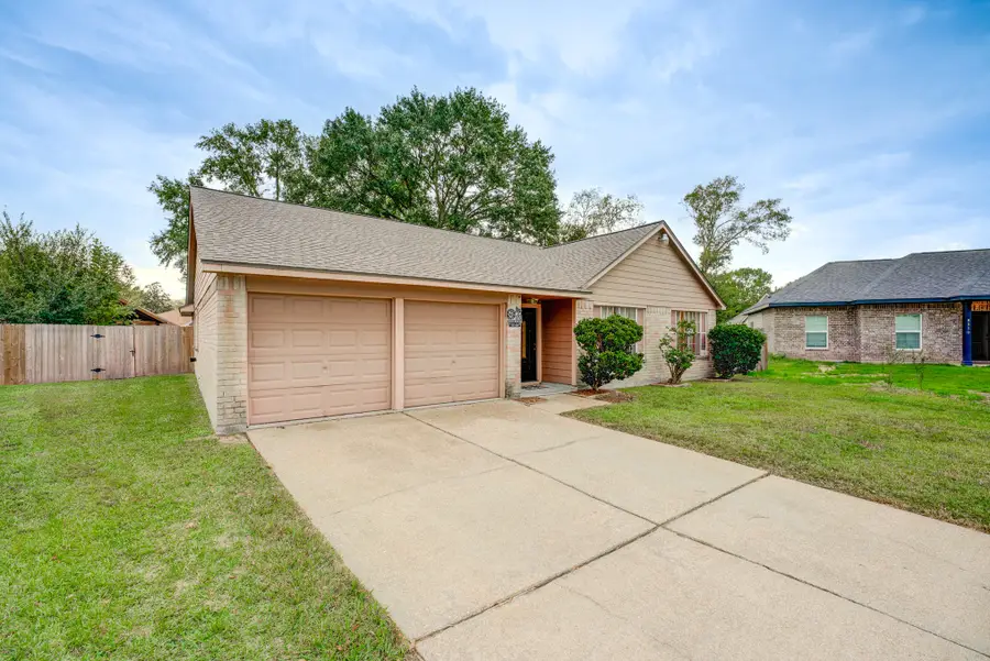 8514 Sugar Wood Court, Humble, TX 77338 - Image #3