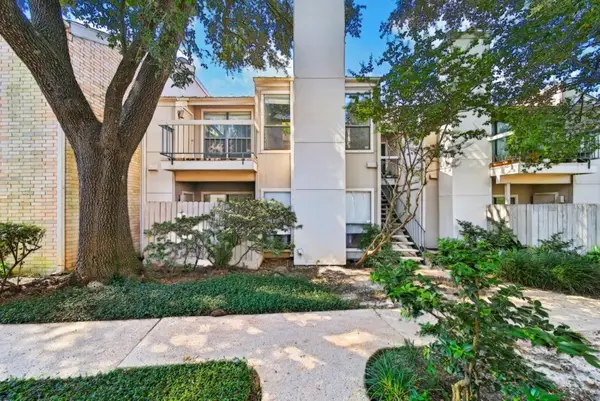 7900 N Stadium Drive #48, Houston, TX 77030