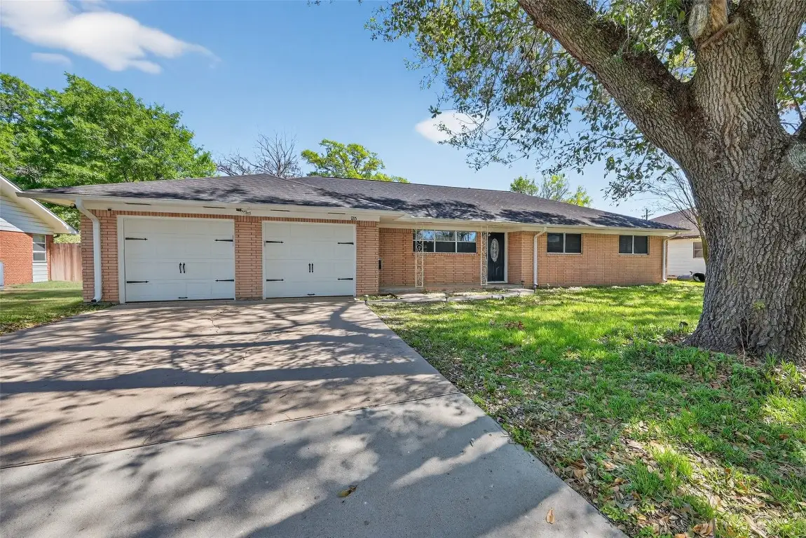 1215 Lawrence Street, Rosenberg, TX 77471 - #1