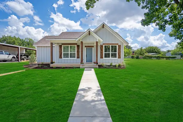 1013 Cottonwood Bend Lane, Waller, TX 77484