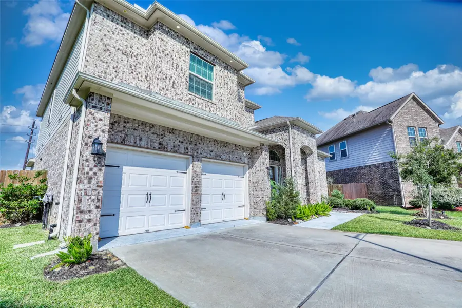 6822 Regal Lakes Drive, Katy, TX 77493 - Image #2