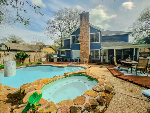 11918 Stillwater Drive, Houston, TX 77070