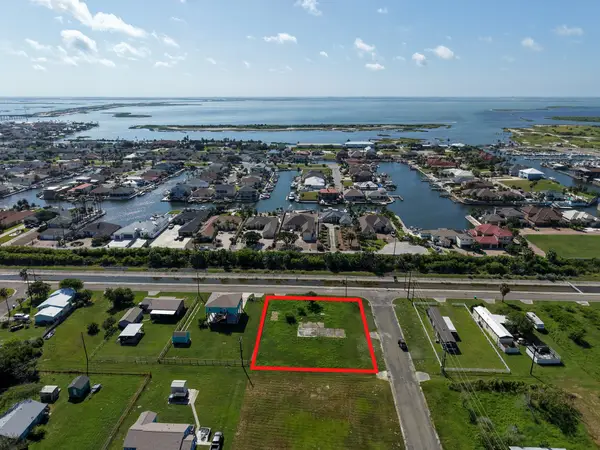 260 E Deberry Avenue, Aransas Pass, TX 78336