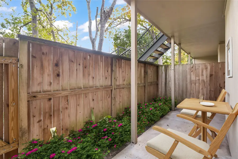 1100 Augusta Drive #7, Houston, TX 77057 - Image #3