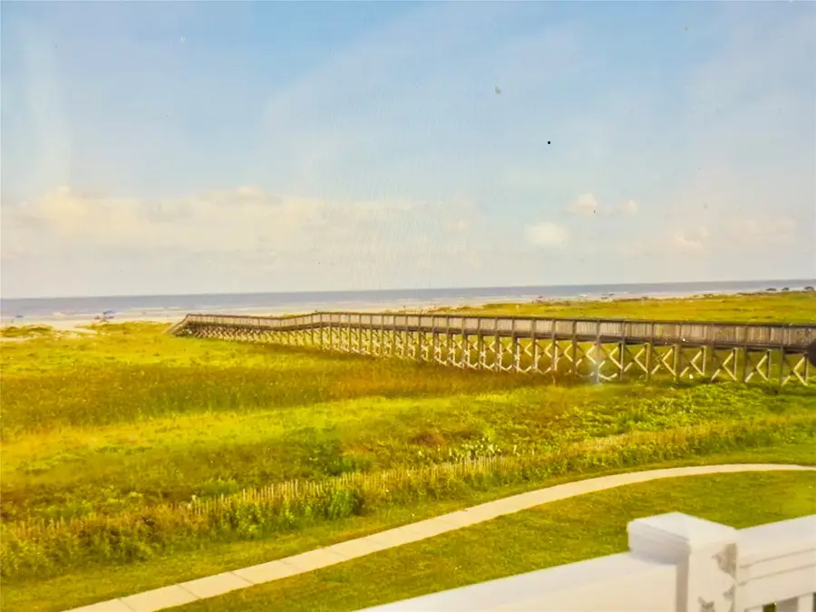 4115 Royal Tern Lane, Galveston, TX 77554 - Image #3