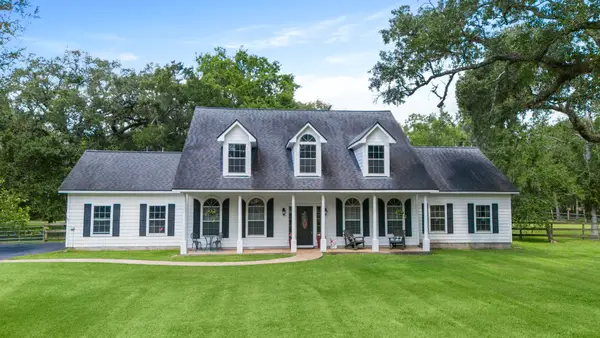 13502 E Brazos Bend Drive, Needville, TX 77461