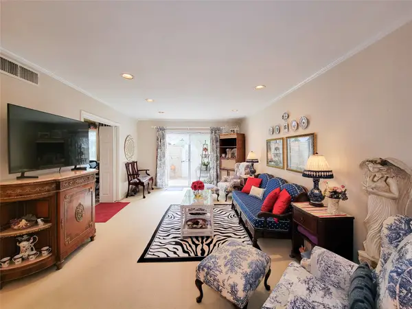2601 Bellefontaine Street #A104, Houston, TX 77025