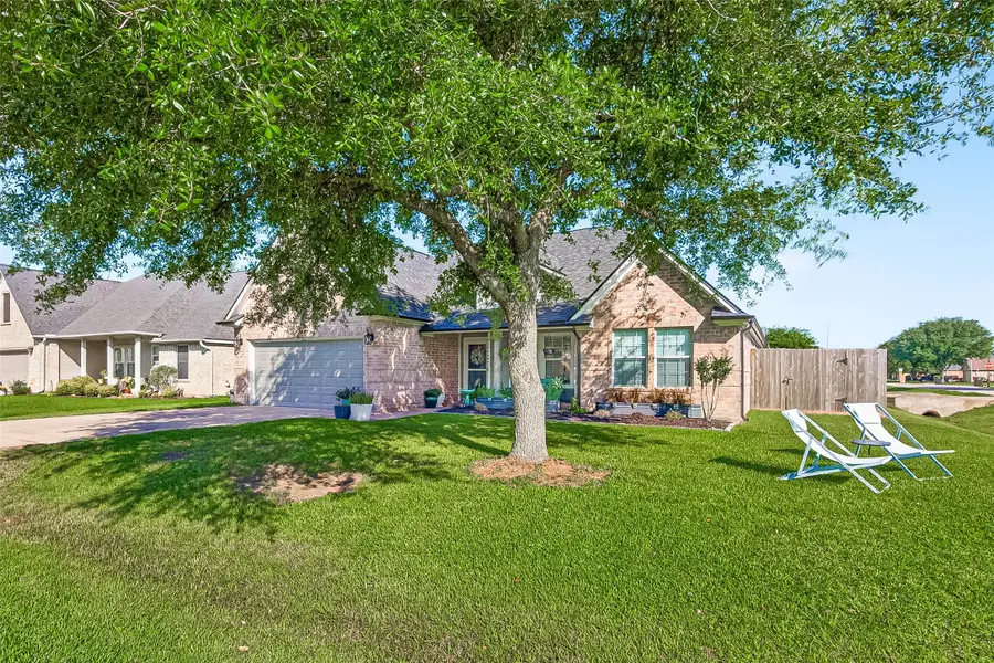 3802 Crestwood Circle, Needville, TX 77461 - #3