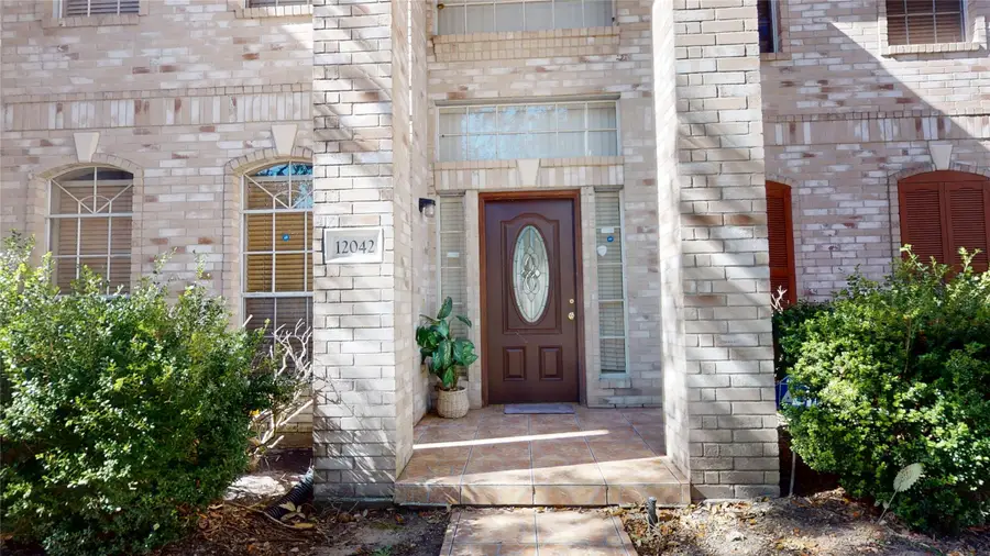 12042 Natural Bridges Court, Sugar Land, TX 77498 - Image #2