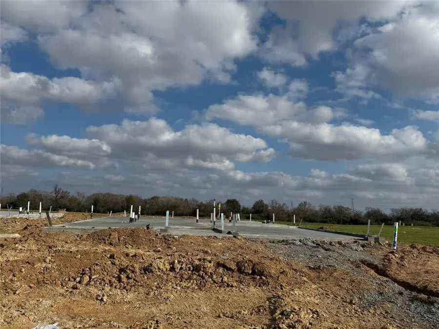 17218 White Peace Drive, Waller, TX 77484 - Image #2