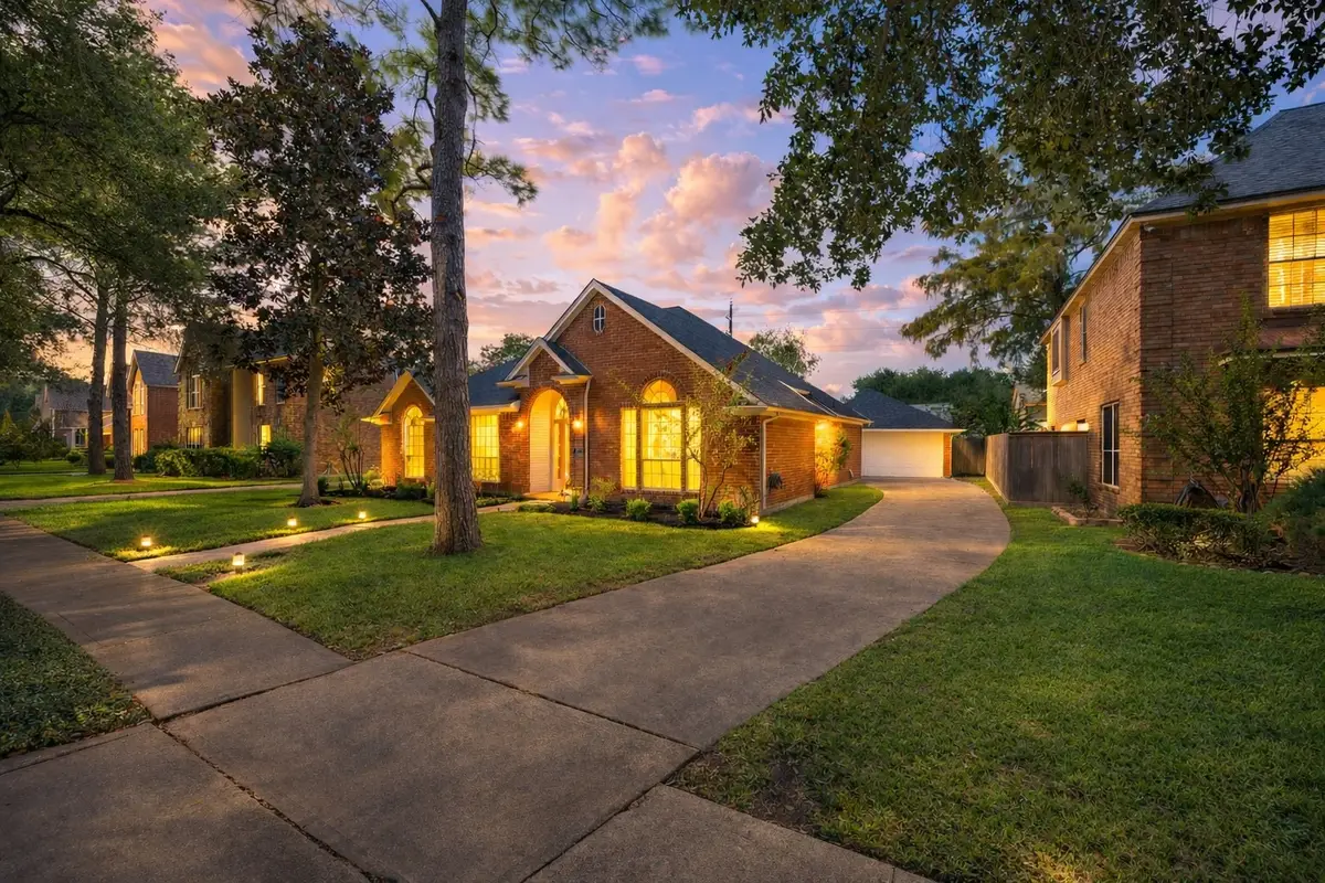 3311 Richland Dr, Sugar Land, TX 77478 - Image #1