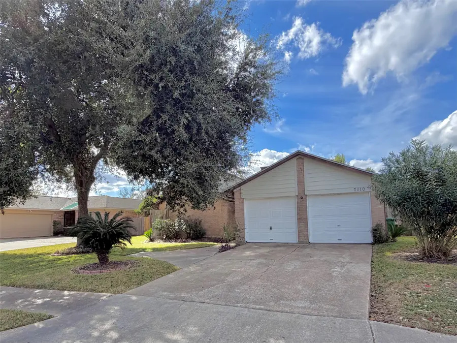 7110 Westbranch Drive, Houston, TX 77072 - Image #3