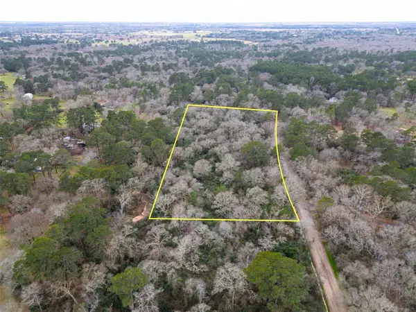 25415 N Clear Creek Road, Hockley, TX 77447