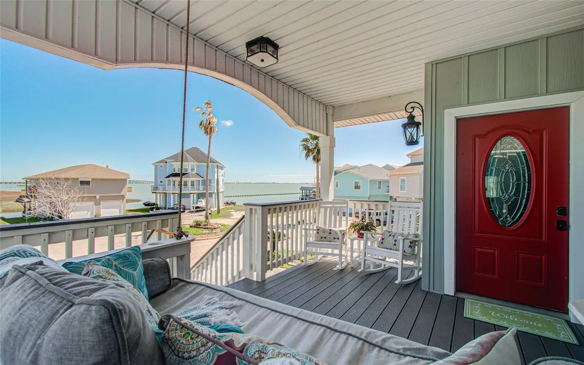 215 Lokai Street, Tiki Island, TX 77554 - #1