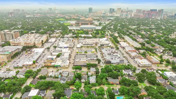 6130 Kirby Drive, Houston, TX 77005