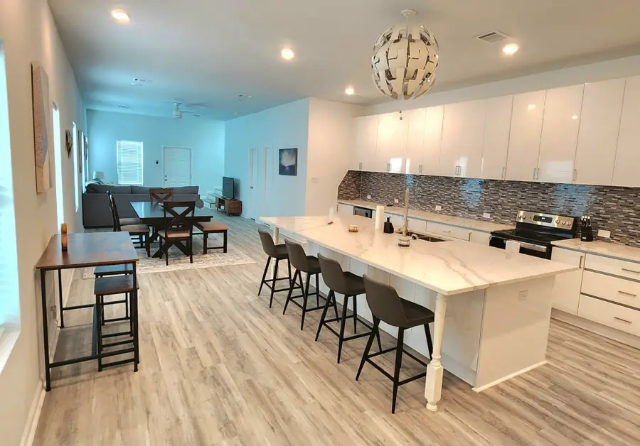 4123 Avenue M 1/2, Galveston, TX 77550 - Image #3