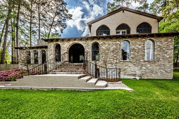 602 Rolling Hills Road, Huntsville, TX 77340