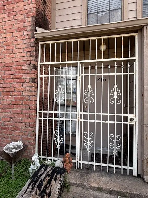 10501 South Drive #246, Houston, TX 77099