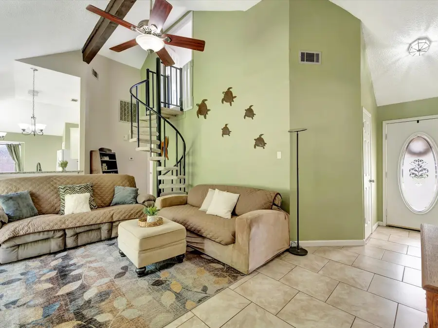 5521 Winding Brook Drive, Dickinson, TX 77539 - #2