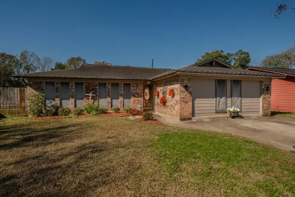 820 Enfield Lane, Beaumont, TX 77707