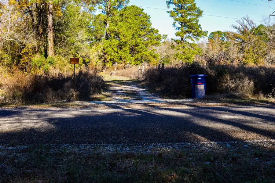 112 Highland Drive, Huntsville, TX 77320 - #2