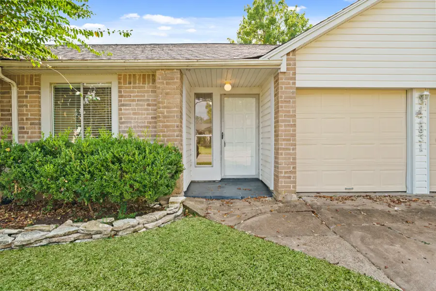 12831 Newberry Street, Sugar Land, TX 77478 - Image #2