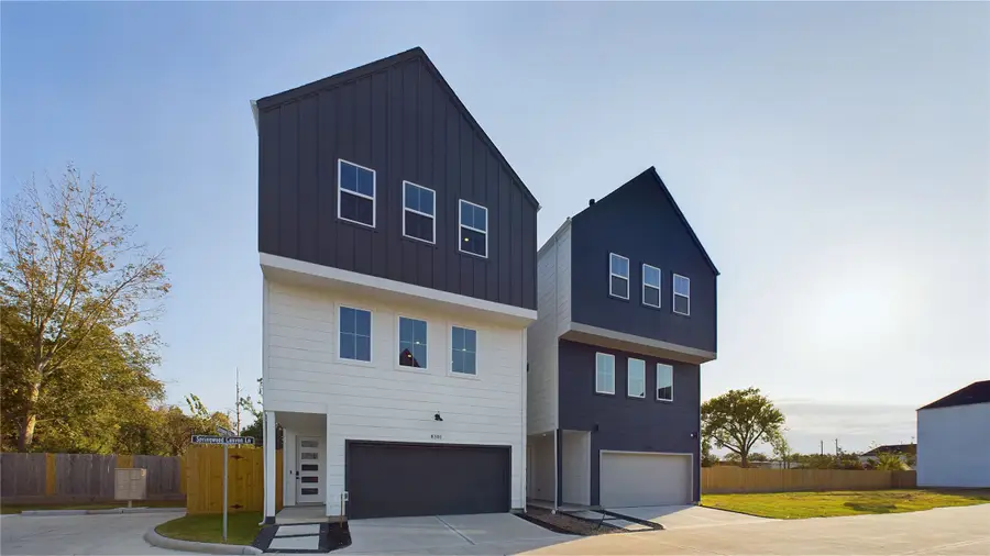 8319 Springwood Canyon Lane, Houston, TX 77055 - Image #2