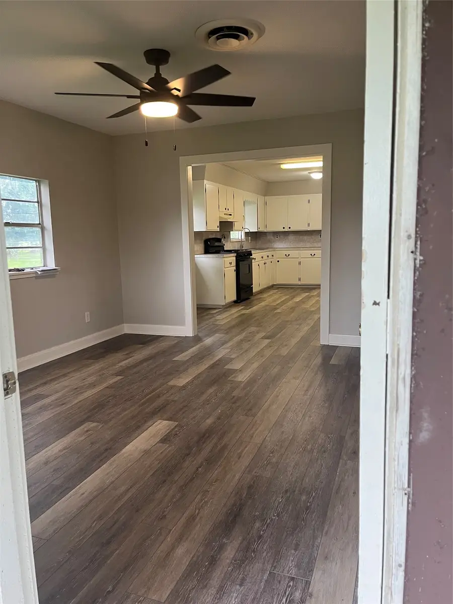 638 W Leblanc Street, Winnie, TX 77665 - #2