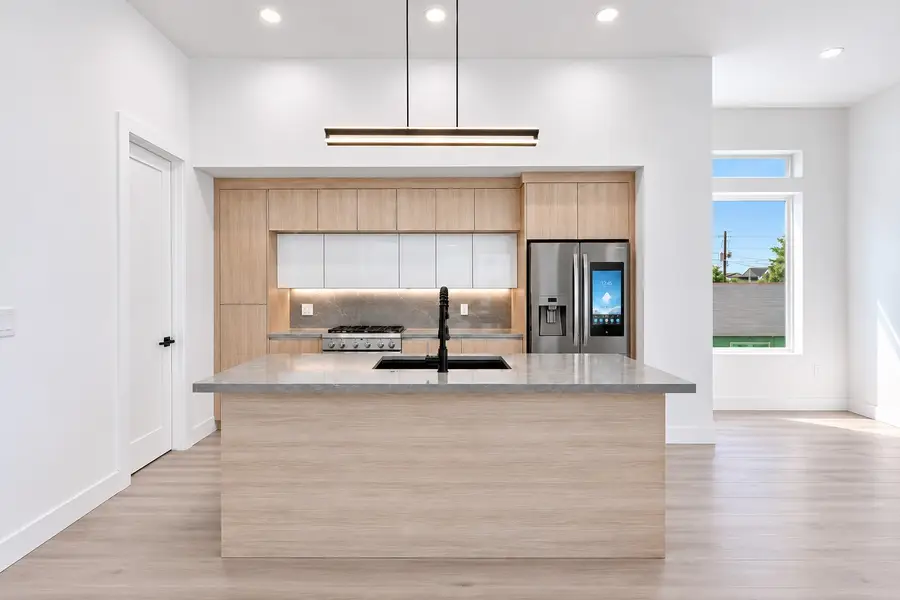 1105 York Street #B, Houston, TX 77003 - #2