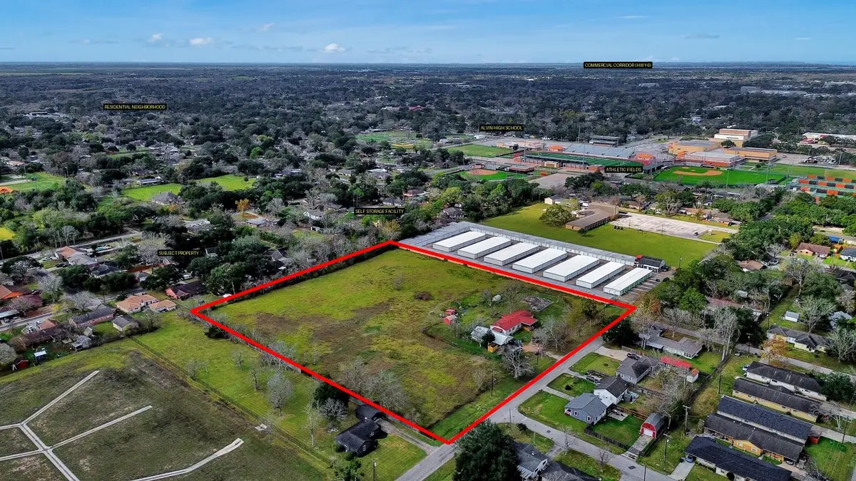 1500 S Durant Street, Alvin, TX 77511 - Image #1