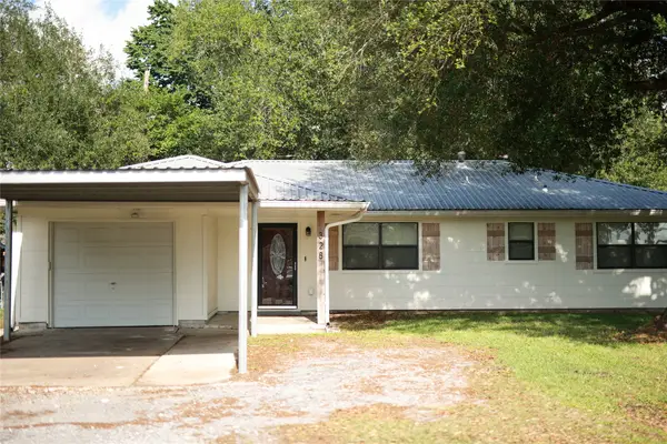 328 Paula Avenue, Bridge City, TX 77611