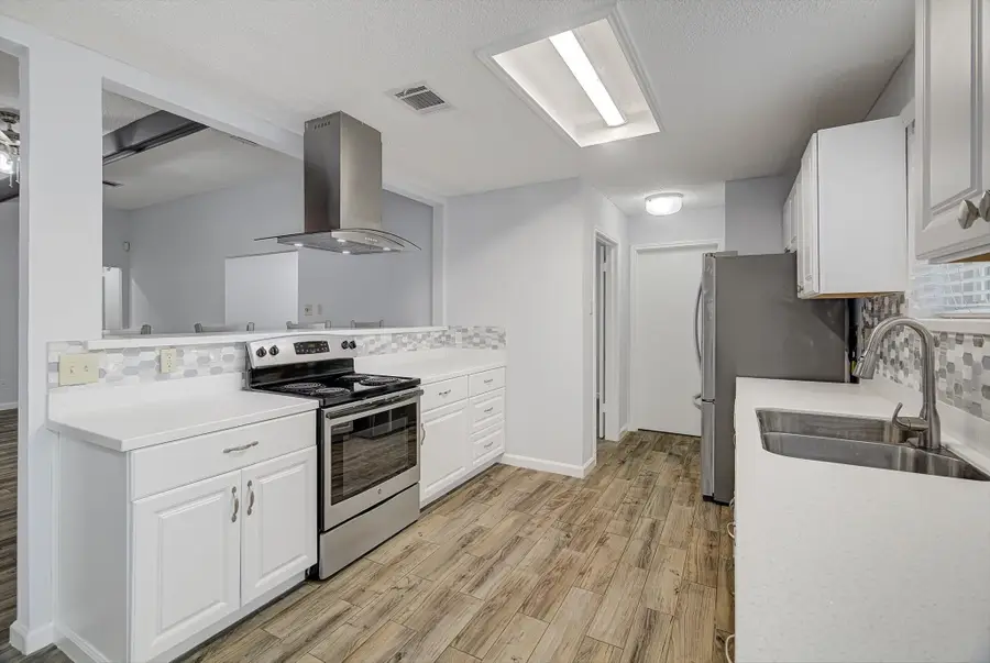 17306 Huntersglen Circle, Humble, TX 77396 - Image #3