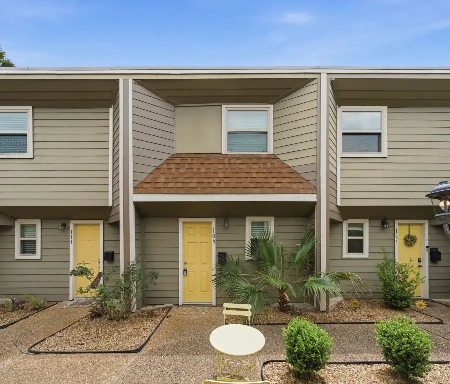 424 15th Street #109, Galveston, TX 77550 - #2