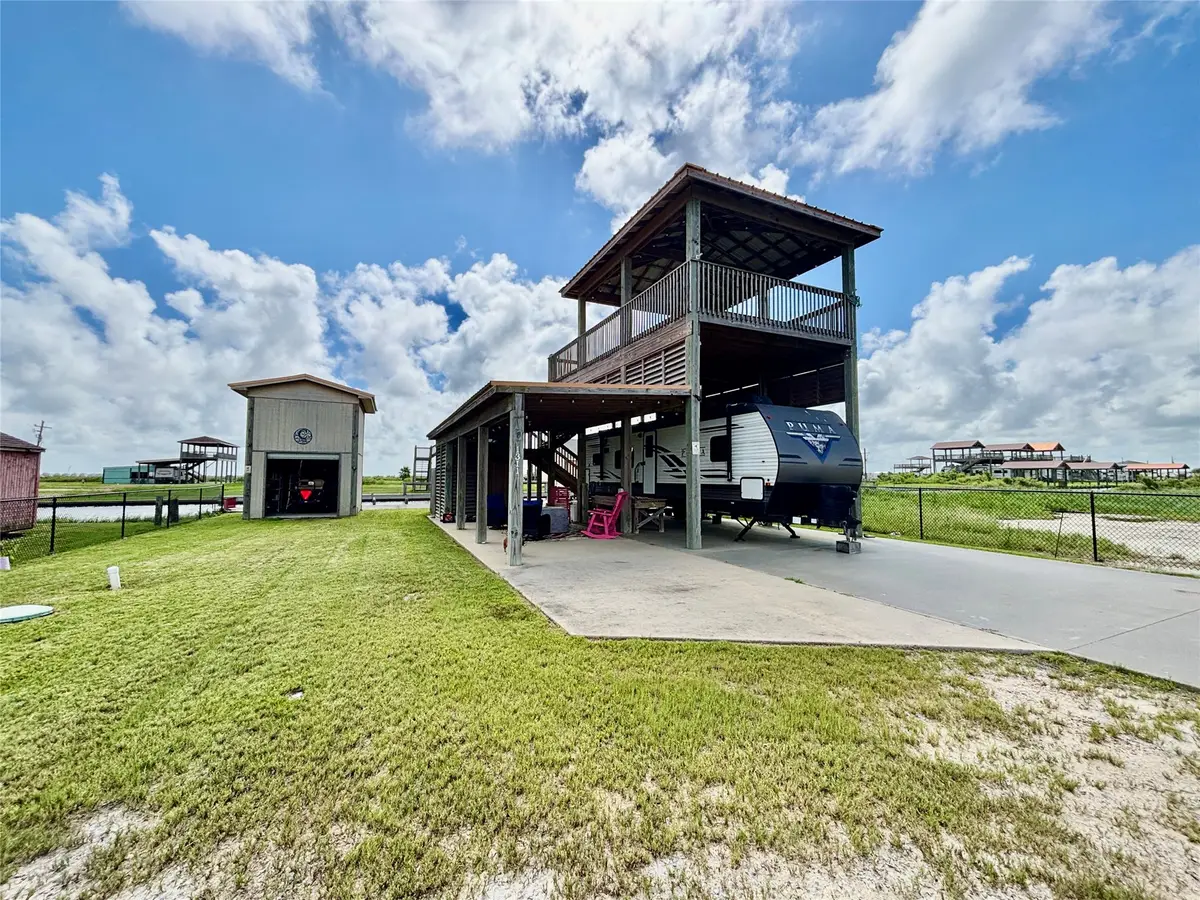 1311 Mabry Street, Gilchrist, TX 77617 - #1