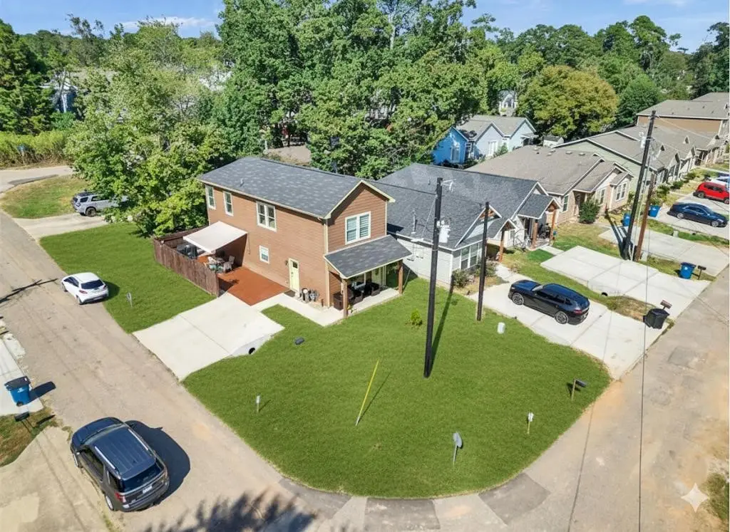 16984 W Juneau, Montgomery, TX 77316 - #1