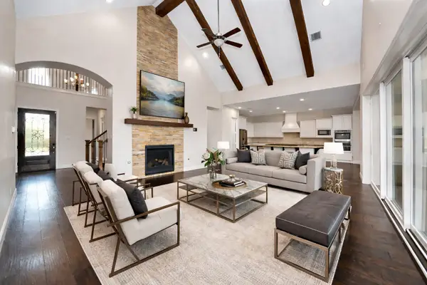 9814 Carver Drive, Rosharon, TX 77583