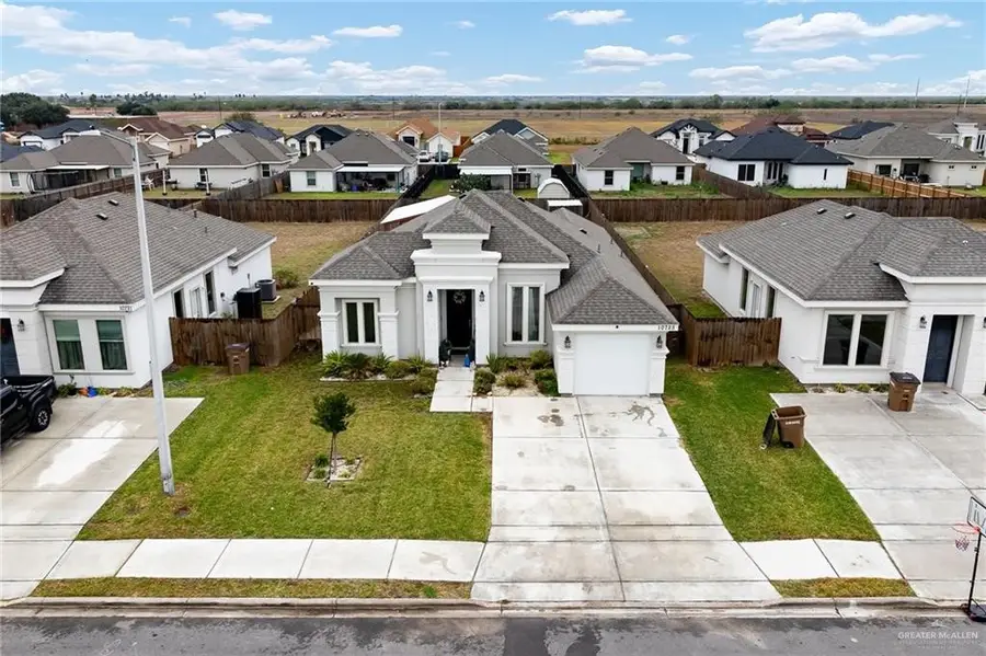 10725 N Sugar Bear Drive, Edinburg, TX 78541 - Image #2