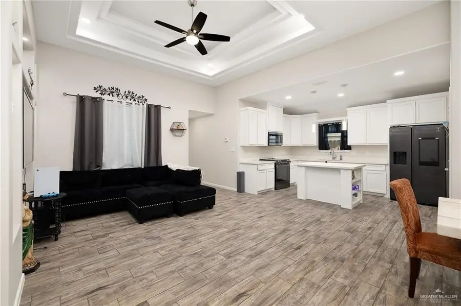 10725 N Sugar Bear Drive, Edinburg, TX 78541 - Image #3