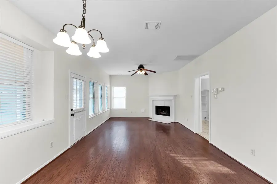 18 Dover Drive, Conroe, TX 77304 - #2