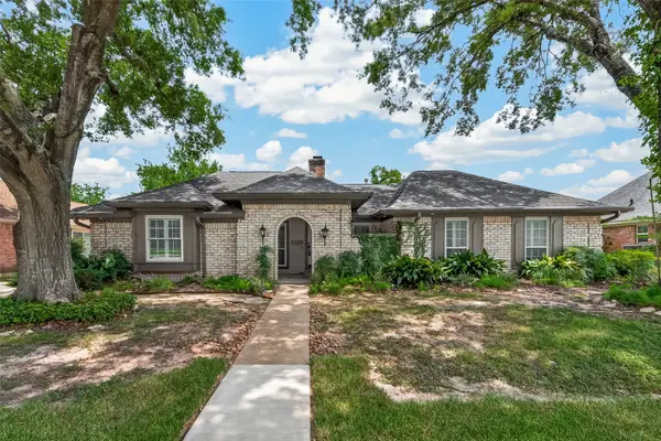 15606 Australia Street, Jersey Village, TX 77040