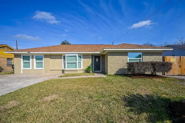 247 E Janisch Rd, Houston, TX 77022