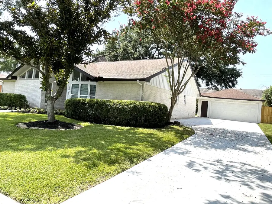 5323 Imogene Street, Houston, TX 77096 - #2
