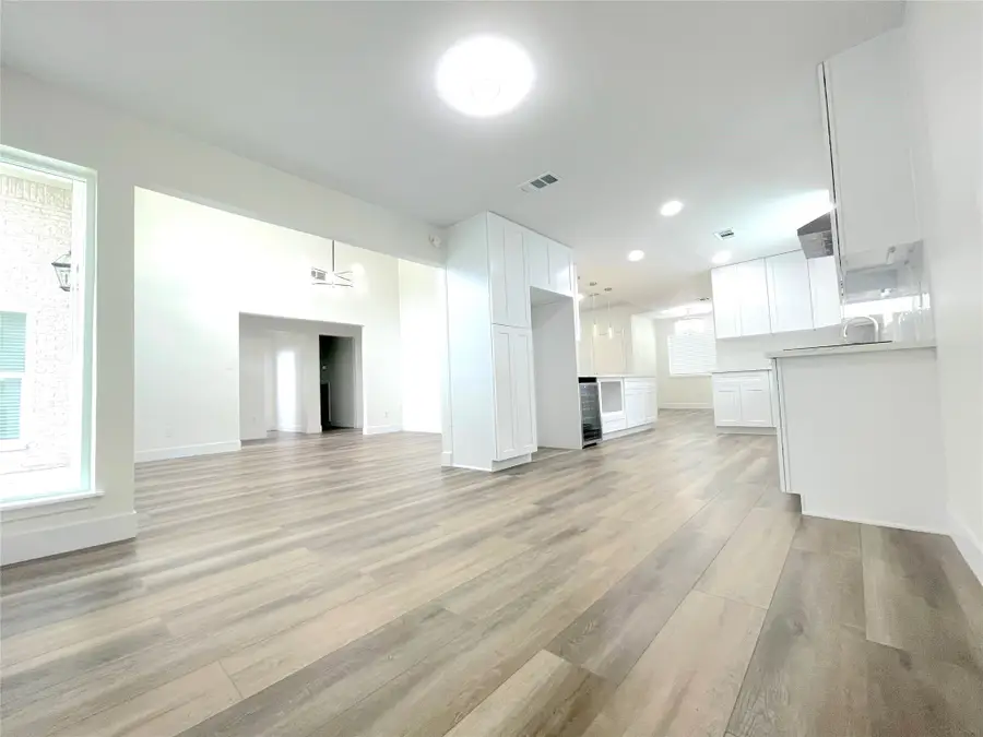 5323 Imogene Street, Houston, TX 77096 - #3