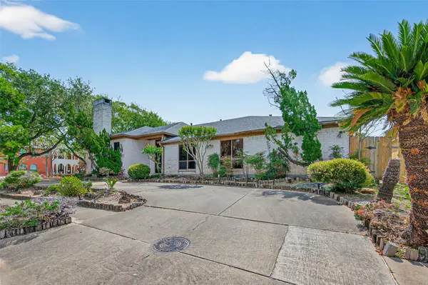 8103 Lake Edge Court, Houston, TX 77071