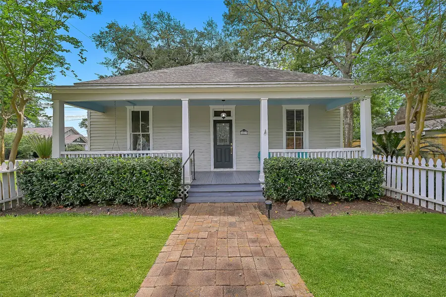403 S Lee Street, Alvin, TX 77511 - #2